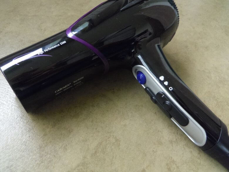 Heb jij een föhn en gebruik je hem alleen voor je haren? Lees dit eens want wist je nog niet!