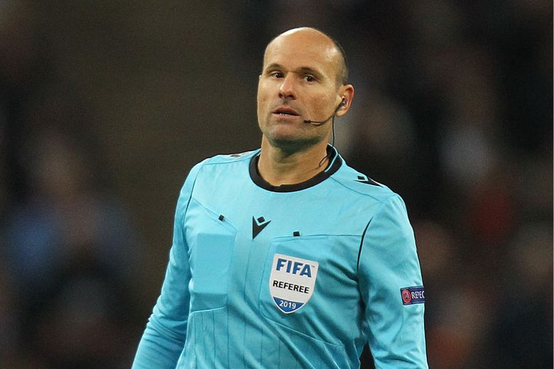 Scheidsrechter Antonio Mateu Lahoz naar huis gestuurd door FIFA