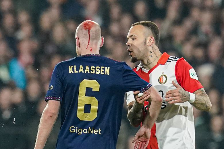 Feyenoorder die mogelijk aansteker gooide is opgepakt
