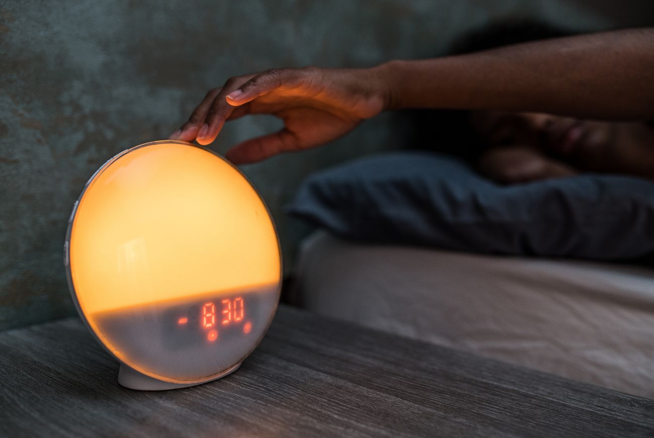 Helpt een wake-up light echt om makkelijker wakker te worden?