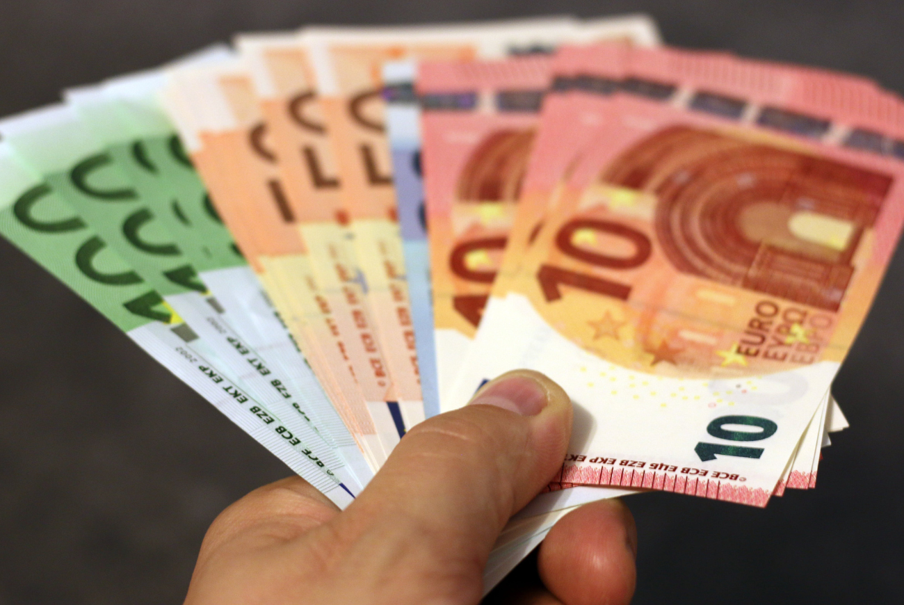 Voor het eerst weer deflatie, maar veel producten en diensten nog altijd duurder