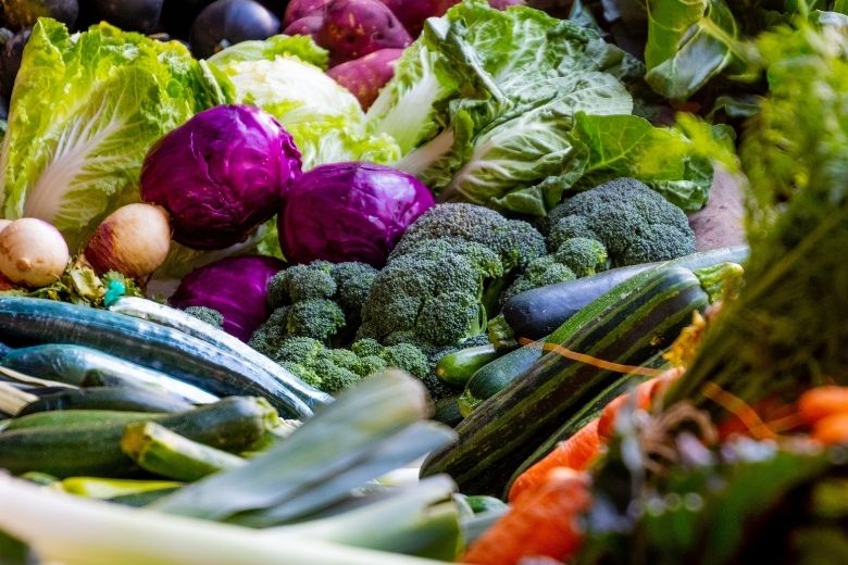 Onderzoek: meer groente en fruit eten dan aanbevolen heeft veel gezondheidsvoordelen 