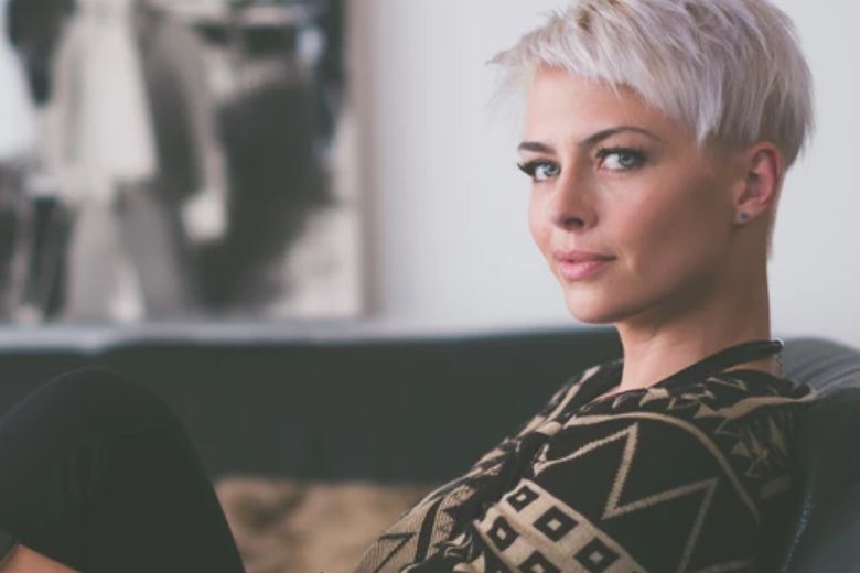 Grijs haar kan heel mooi zijn! Met deze tips rock jij de grijze look!