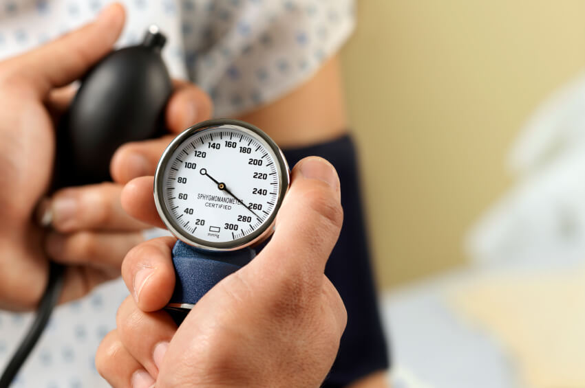 Last van een hoge bloeddruk? Dan moet je eens déze groentes eten!