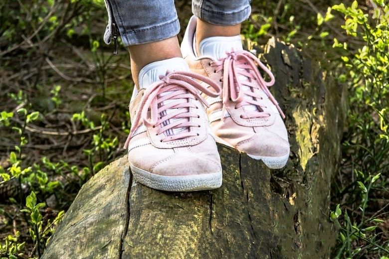 Handig: zo kom je van vieze geurtjes in je schoenen af