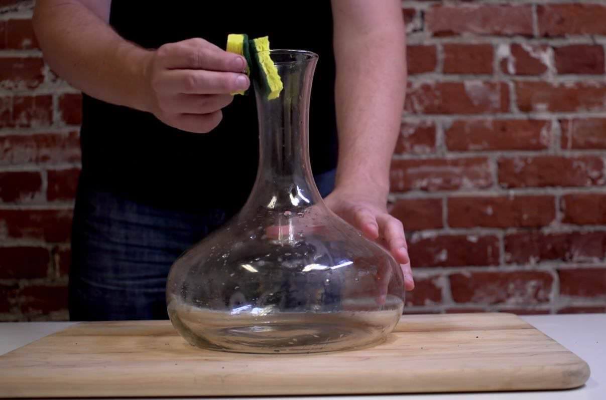 Glazen schoonmaken met magneten 7