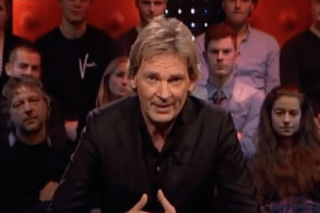 Matthijs van Nieuwkerk reageert op kapselcommotie: “Het komt door de zon”