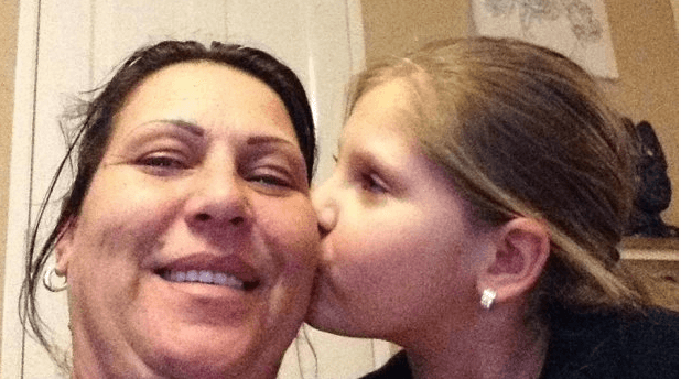 Donita (9) zoekt een donornier voor haar zieke moeder..."Ziekenhuis in, ziekenhuis uit. Nog steeds komen we niet vooruit.''