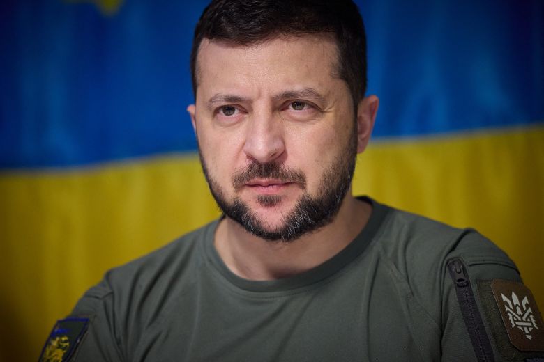 Zelensky door het stof door cover Vogue: 'Oorlog is geen showbizz-item'
