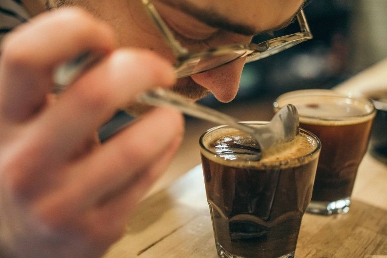 Dit zou hét wondermiddel zijn tegen verlies van reuk en smaak door corona
