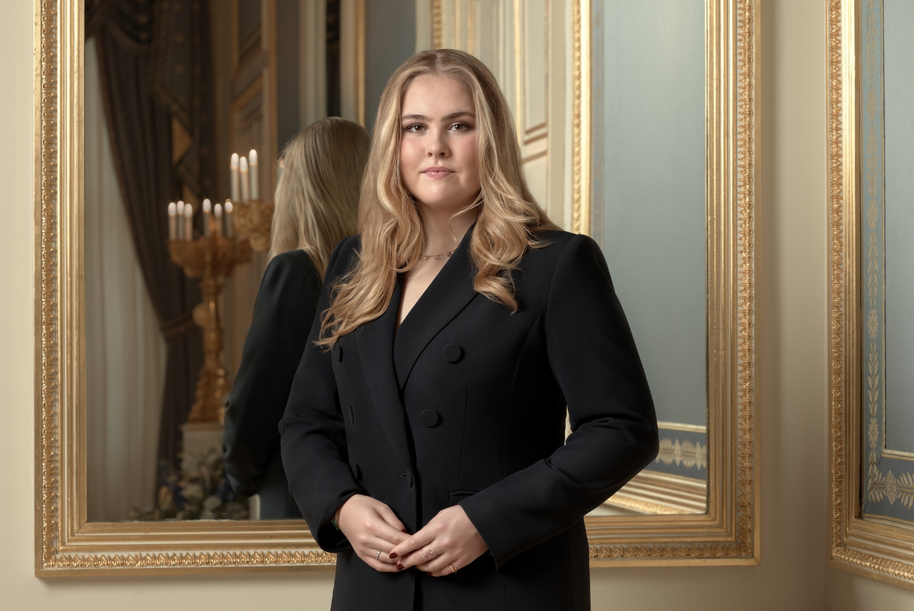 Hoera! Prinses Amalia blaast 20 kaarsjes uit