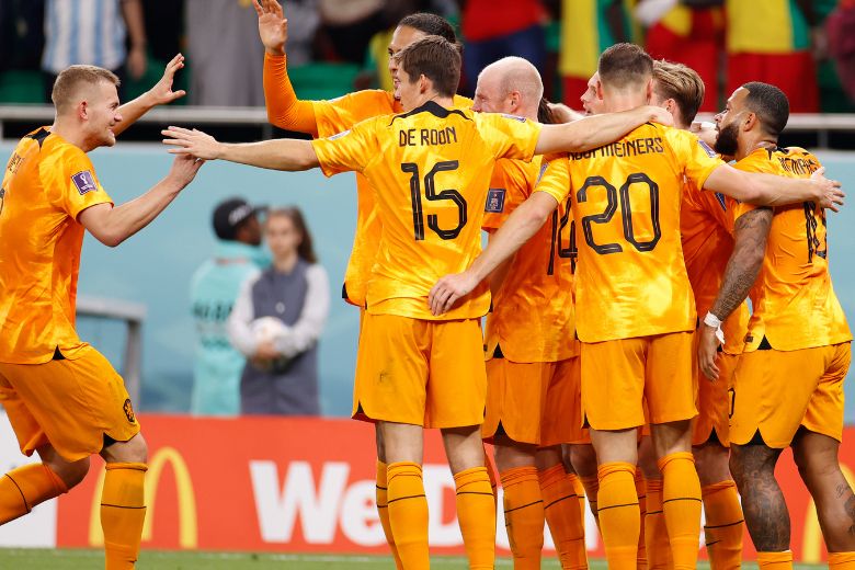 KNVB krijgt veel kritiek naar aanleiding van OneLove-band op WK