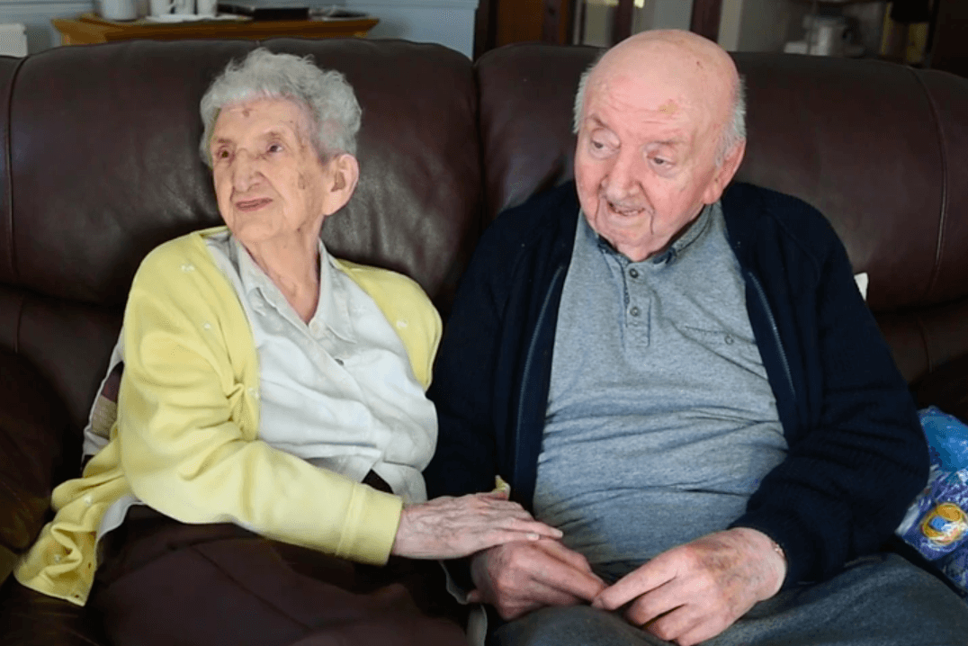 98-jarige Ada zorgt nog altijd voor haar 80-jarige zoon: ‘Moeder ben je voor het leven’