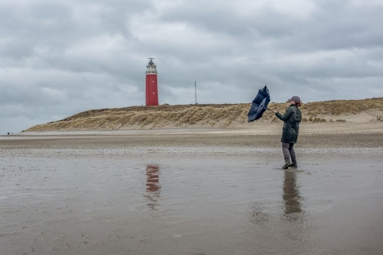 Overlast verwacht door storm Eunice: scholen dicht en beperkte treinen