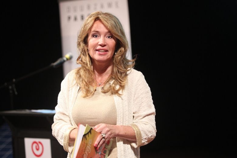 Helga van Leur deelt kiekje uit de oude doos ter ere van zoons verjaardag