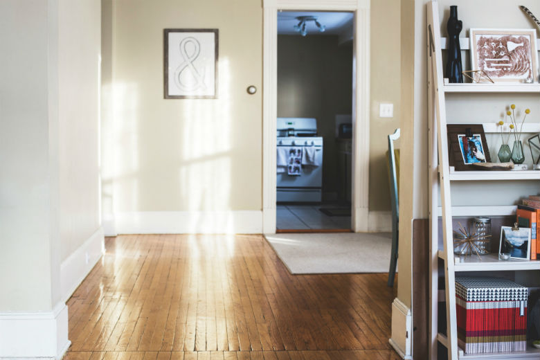 Deze 7 gewoontes kosten je 2 minuten en zorgen voor een opgeruimd huis