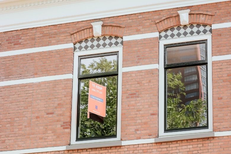 Ondanks de coronacrisis blijven prijzen koophuizen flink stijgen