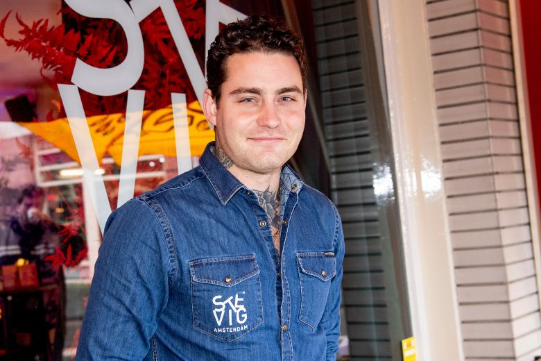 Wedding bells: Douwe Bob vraagt vriendin ten huwelijk