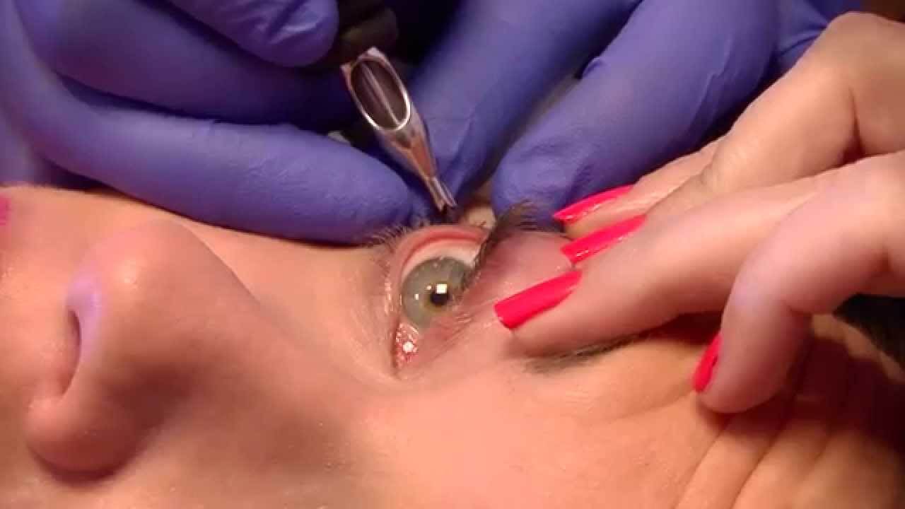Permanente make-up, ja of nee? Als je deze foto's bekijkt denk je er nog wel even wat langer over na....!