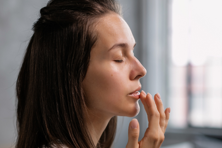 Gebruik je veel lippenbalsem? Dit gebeurt er met je lippen