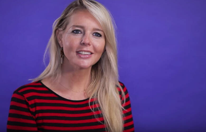 Chantal Janzen gaat avondje uit met zoon James en is toch ‘zo’n melancholische moeder’