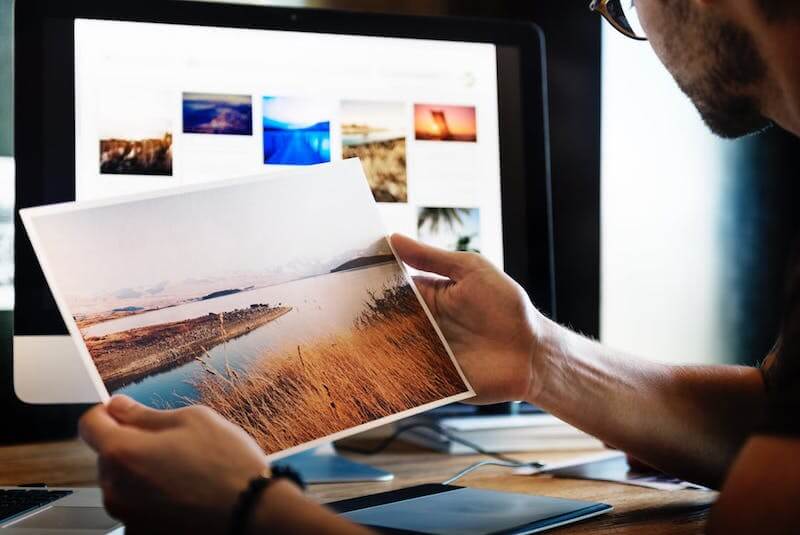 Hilarisch: Twitter raakt niet uitgepraat over déze foto met photoshop-blunders
