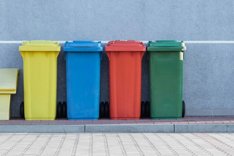 Gft-bak vol met maden? Met deze 7 tips voorkom je dit!