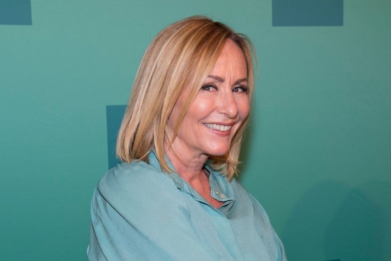 Angela Groothuizen toont 'blotebillengezicht' zonder make-up