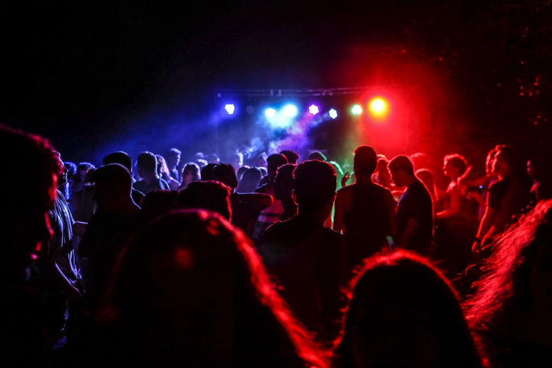 De politie gaat komend weekend niet handhaven in het nachtleven