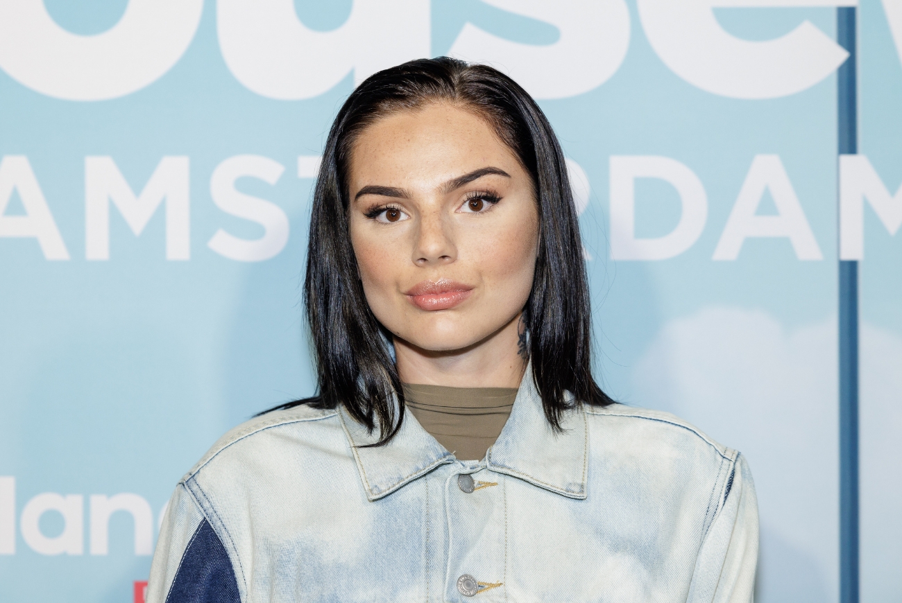 Je moet het maar willen: Famke Louise verkoopt haar gedragen ondergoed
