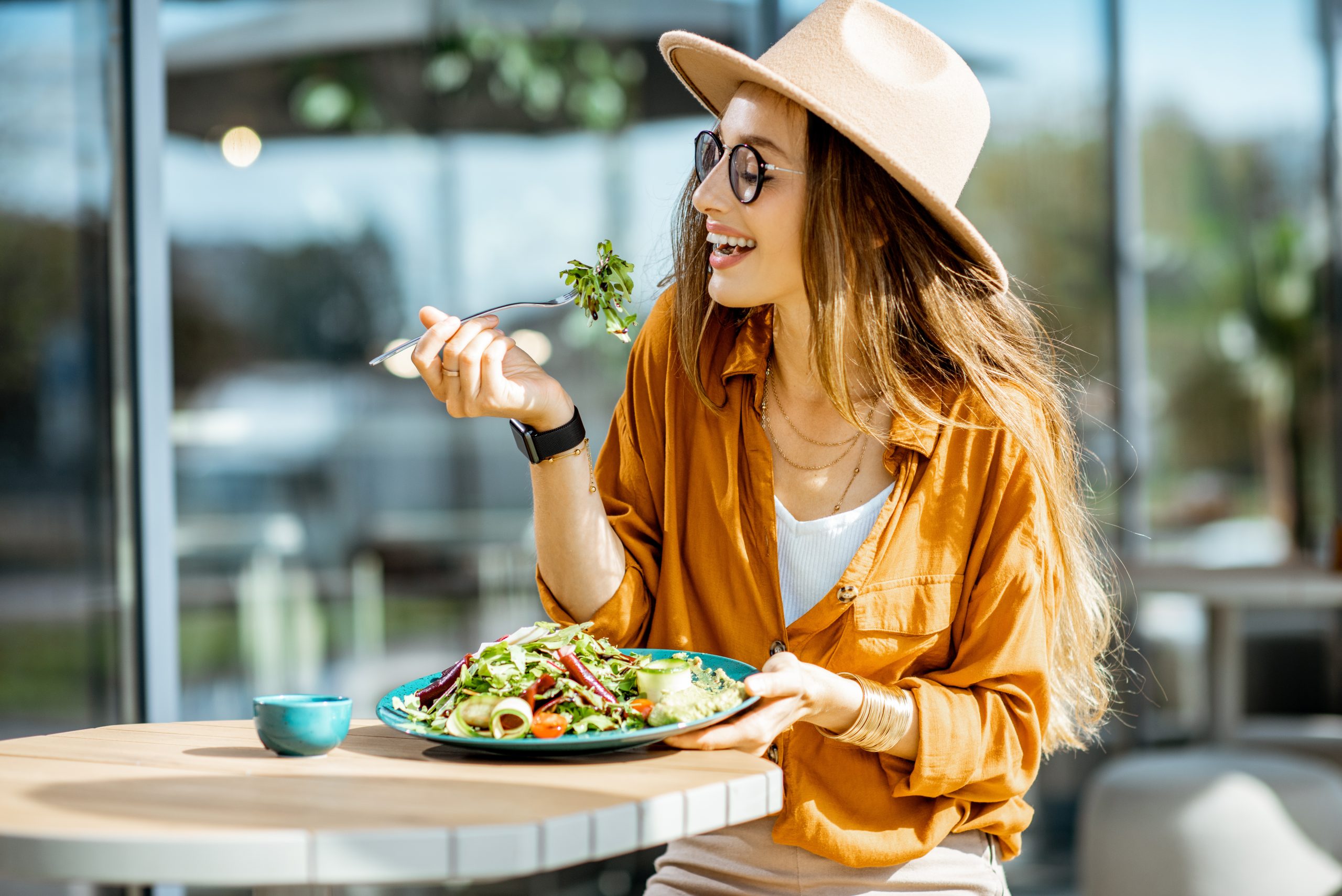 Daarom kun je beter geen ijsbergsla of sucrinesla eten volgens voedingsexperts
