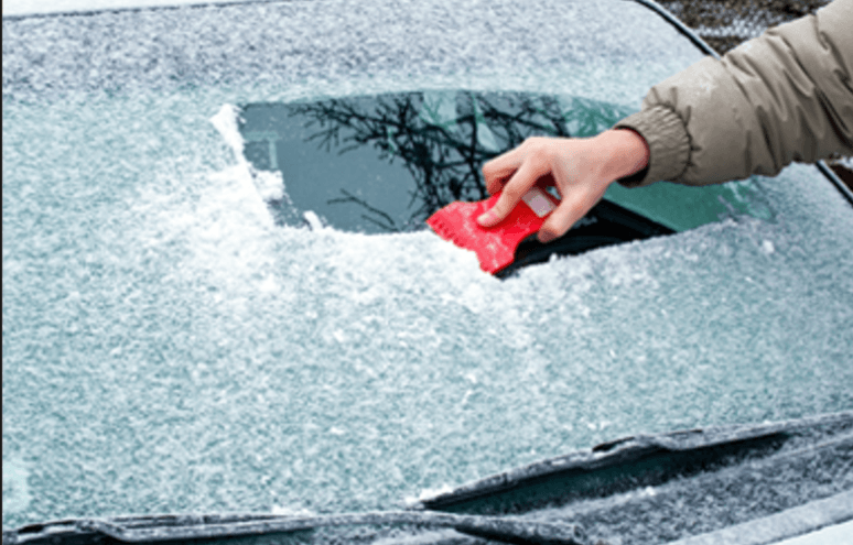De winter is begonnen: met deze tip zijn je autoruiten binnen een handomdraai ijsvrij!