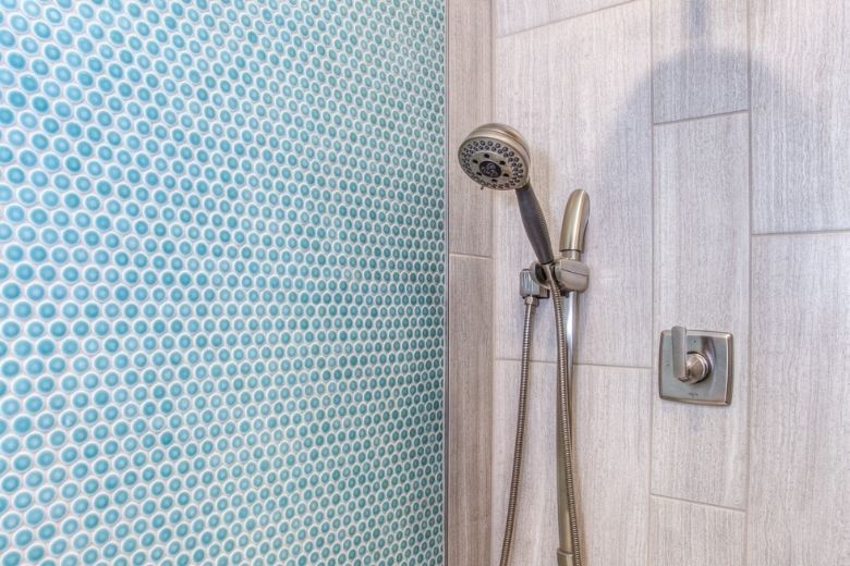 Zo vaak zou je eigenlijk de douche schoon moeten maken
