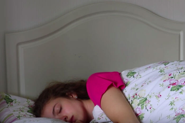 Geen oog dicht gedaan door het warme weer? Met deze 8 tips slaap je ook goed in deze hitte
