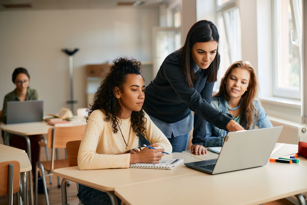 Ouders aan de zijlijn: school neemt tijdelijke afstand van Magister