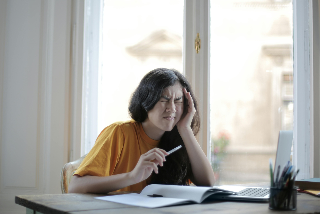 Déze voedingsmiddelen kun je beter vermijden als je last hebt van migraine