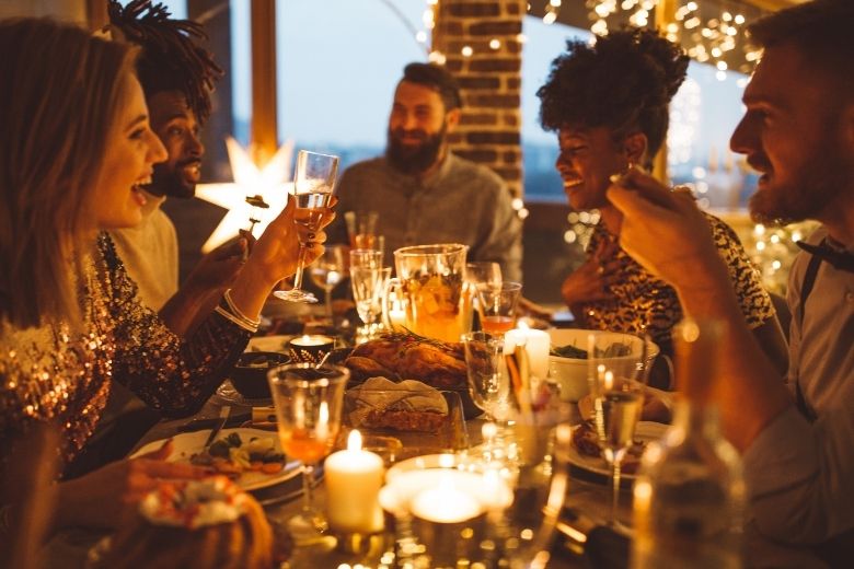 Welke beweringen over eten tijdens de feestdagen kloppen (niet)?