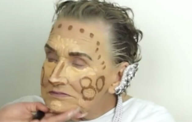 Kijk deze voor en na foto`s eens van deze oma. Heel gaaf gedaan! Make-up doet soms echt wonderen