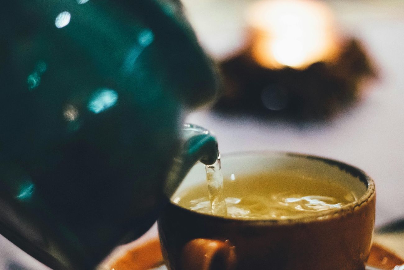 Vaak last van je darmen? Neem dan deze warme drank op in je dieet
