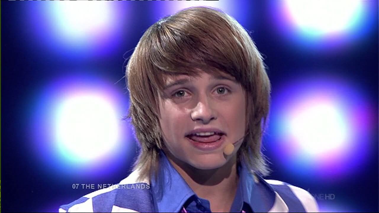 Die is veranderd! Zó ziet Junior Songfestivalwinnaar Ralf Mackenbach er nu uit