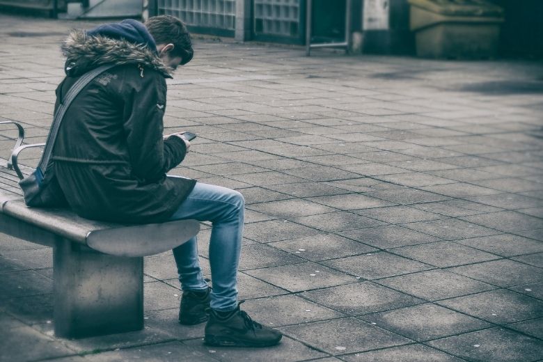 Veel meer digitaal gepest doordat kinderen niet naar school konden