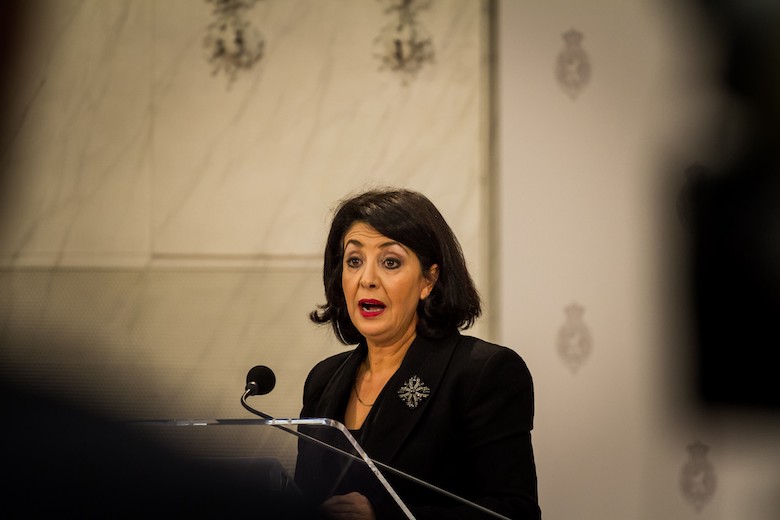 Voormalig voorzitter Arib vertrekt zonder afscheid uit Tweede Kamer