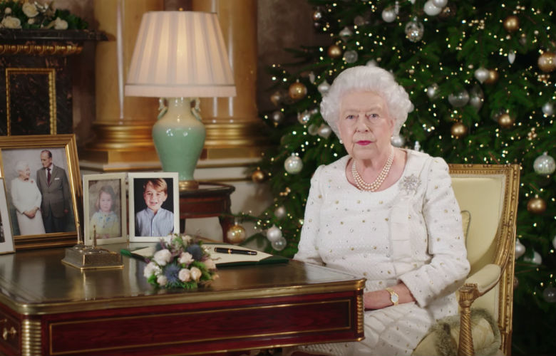 Koningin Elizabeth heeft wel een hele bijzondere traditie voor het kerstdiner