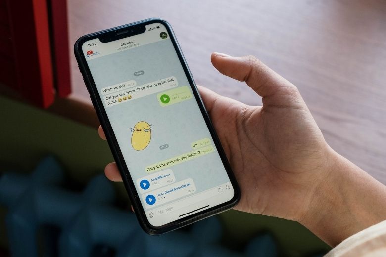 Dit is de invloed van emoji’s op hoe je overkomt op WhatsApp