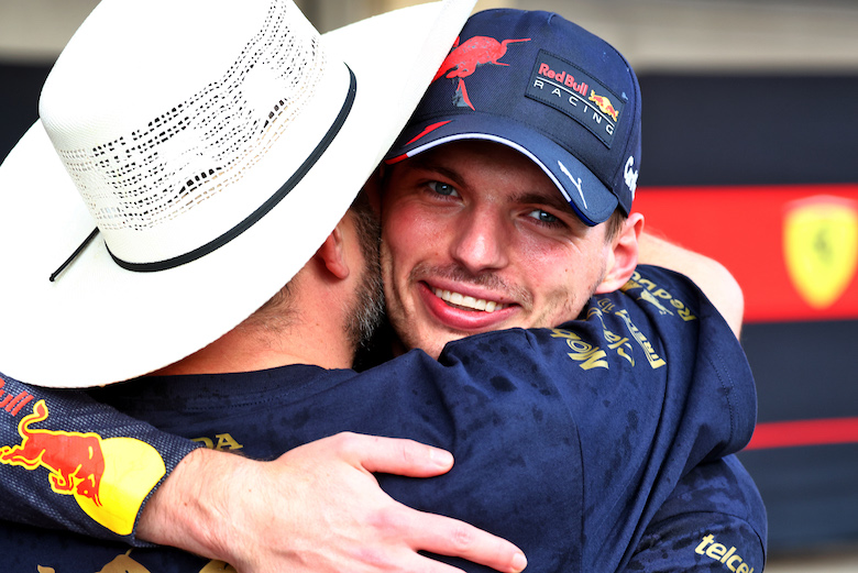Max Verstappen breekt bijzonder record met overwinning in Mexico