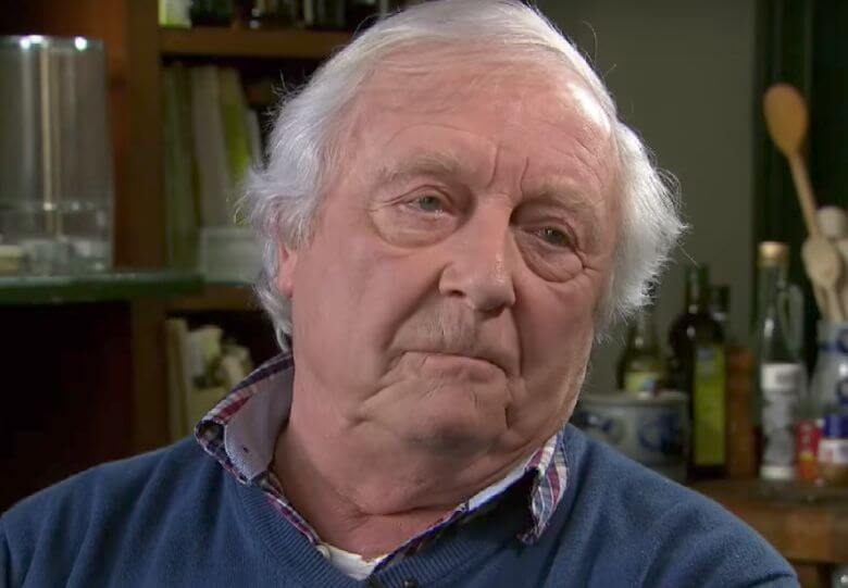 Wat vreselijk voor Aart Staartjes! Wij wensen hem heel veel beterschap en sterkte