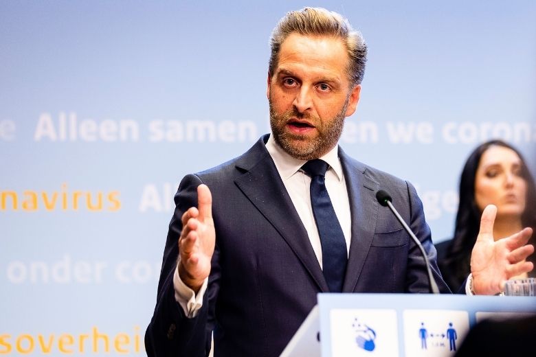 Zóveel boosterrondes zijn er volgens het kabinet nog nodig