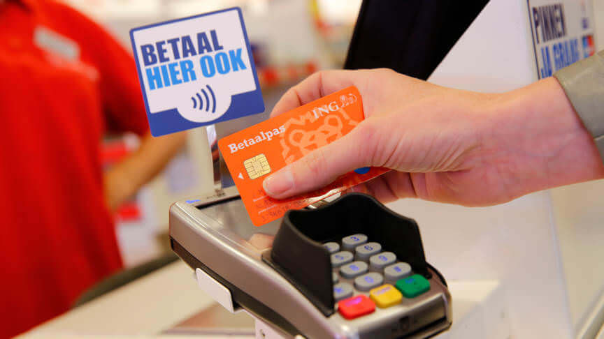 Wees gewaarschuwd! Contactloos betalen kan gevaarlijk zijn!