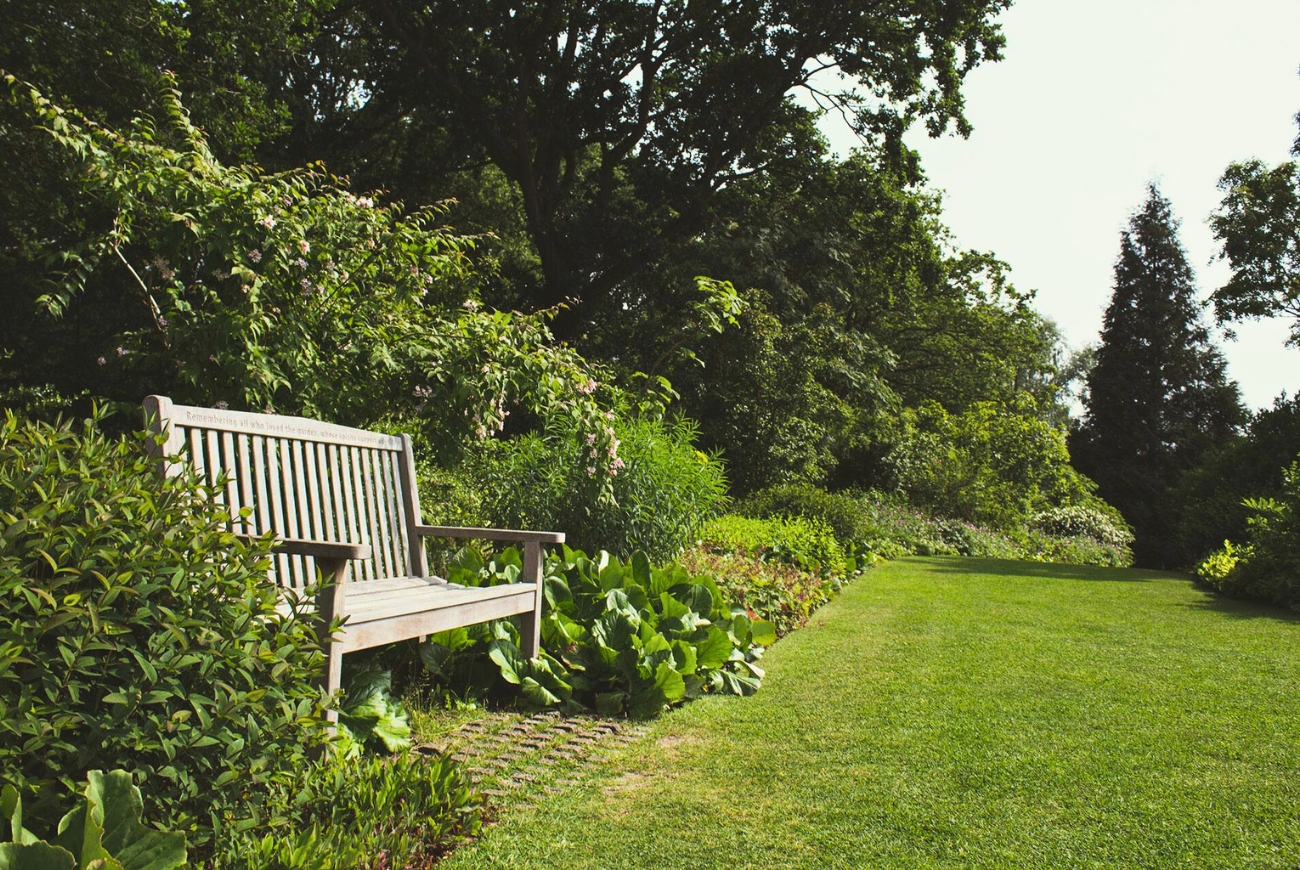 Met deze trucjes blijft je tuin in leven terwijl jij op vakantie bent