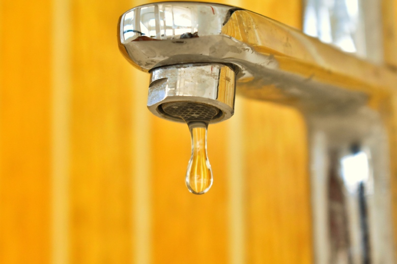 Ka-ching: zoveel geld en water kost een lekkende kraan